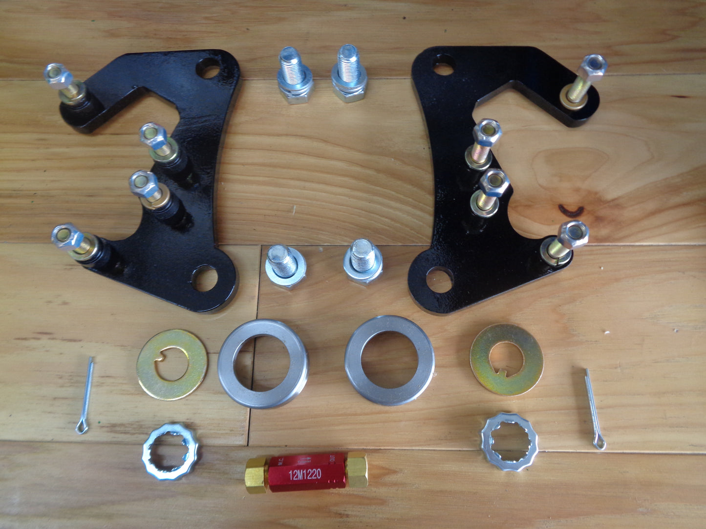 Economy Truck Kit & Included Hardware